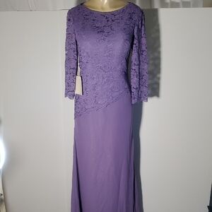 NWT LT Lanting Bride Purple Lace Evening Gown Dress Size S with a boat neck